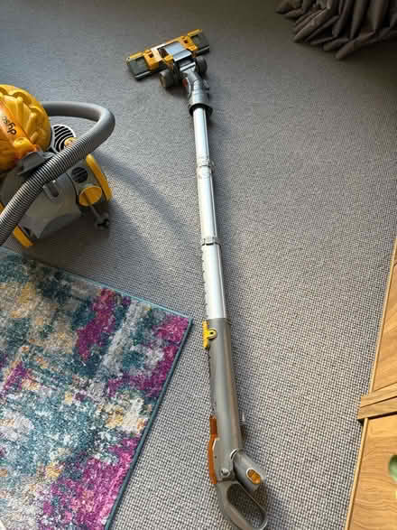 Photo of free Dyson vacuum cleaner (Erith DA17) #3