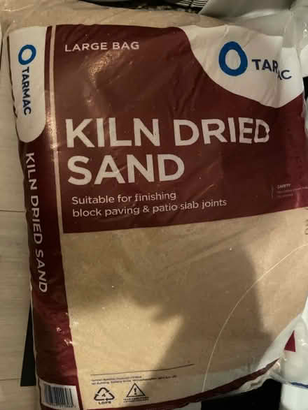 Photo of free Kiln dried sand (Finsbury park) #1