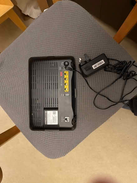 Photo of free EE SMART HUB Router modem (Sandilands CR0) #3