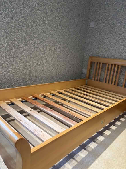 Photo of free Single bed (Barnes SW13) #2