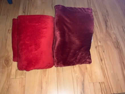 Photo of free Fleece blankets (Magheralave BT28) #1