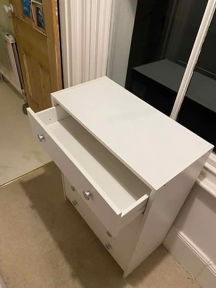 Photo of free White chest of drawers (Brighton, BN1) #3