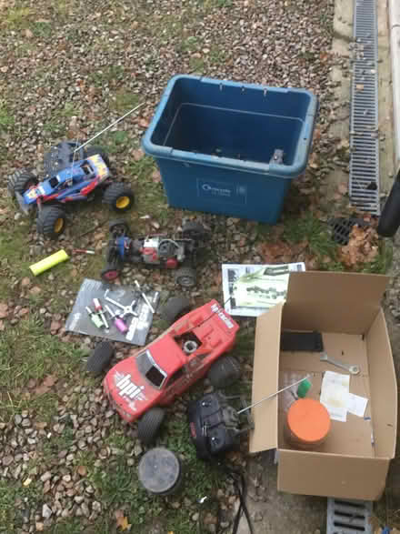 Photo of free Box of parts and bodies for electric and glow plug race cars (Malvern Link WR13) #2