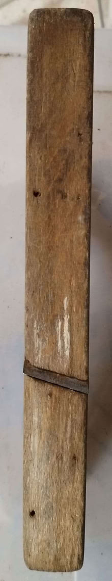 Photo of free narrow vintage wooden cabinet maker's plane (Cainscross GL5) #4