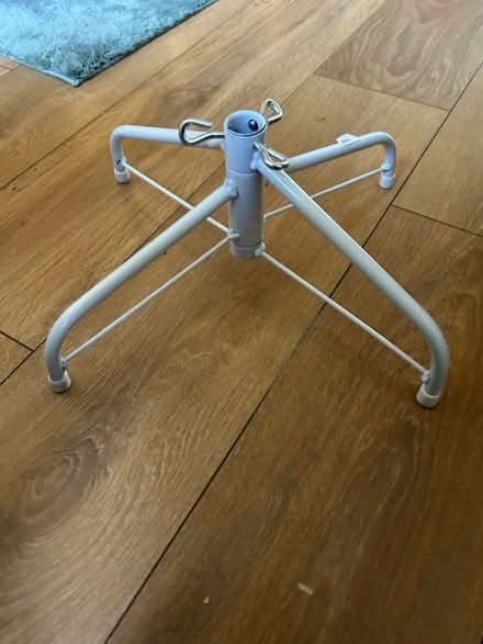 Photo of free White Christmas tree stand (PR5 Bamber bridge) #2