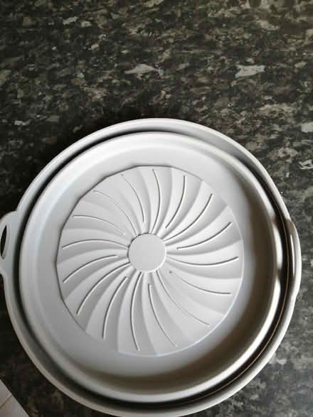 Photo of free Silicone airfryer basket (Rainham Mark ME8) #3
