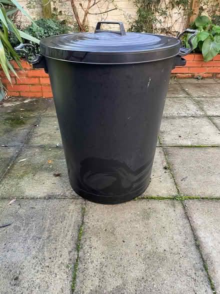 Photo of free Large outdoor bin (BN3 5FQ) #1