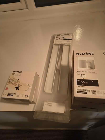 Photo of free Lights/Handle/Spotlight (GU21 3LT) #1