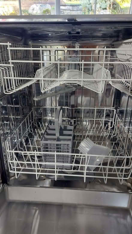 Photo of free Integrated dishwasher (Lupton LA6) #3