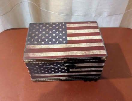Photo of free American flag storage box (Fanwood) #3