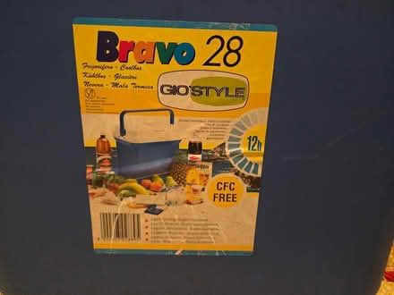 Photo of free Medium Size Ice Box (Willesden Green Station) #2