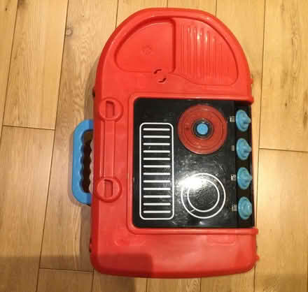 Photo of free Kid’s play kitchen (Jordanhill (G13)) #1