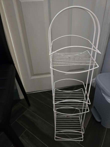 Photo of free Rack for toiletries (Wincobank S9) #2