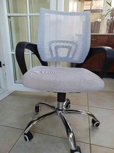 Photo of free Office chair with wheels (Moor Park HA6) #2
