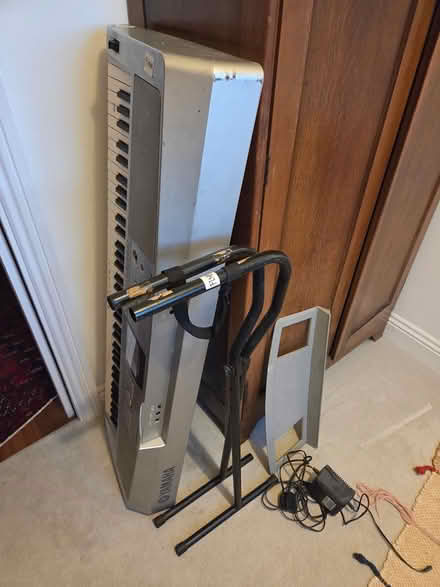 Photo of free Working Yamaha Electric Piano (Willesden Green Station) #3