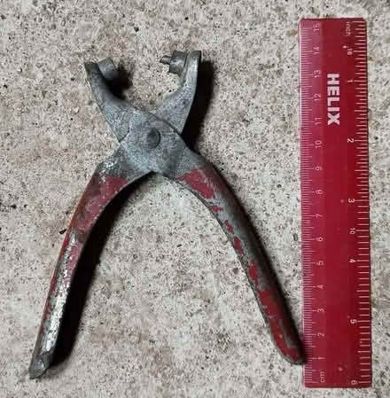 Photo of free riven crimping tool (Cainscross GL5) #1