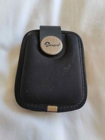 Photo of free Lowepro slider camera case (Risinghurst OX3) #1