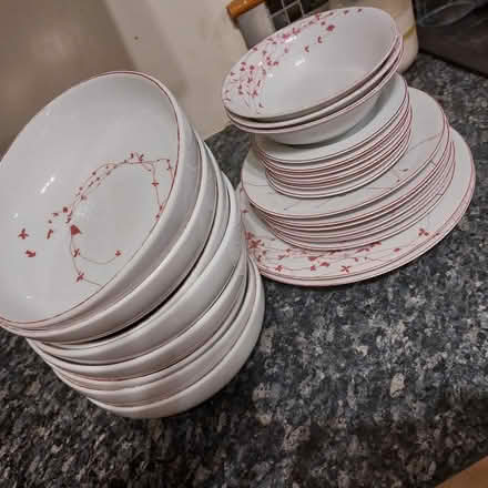 Photo of free Plates and dishes (WF1) #1
