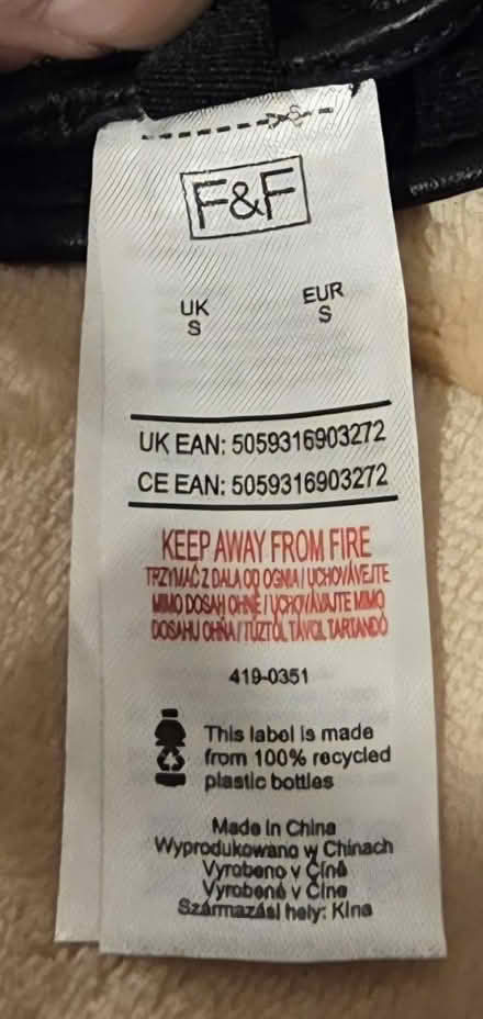 Photo of free Ladies Small Gloves nearly new (Euxton PR7) #2