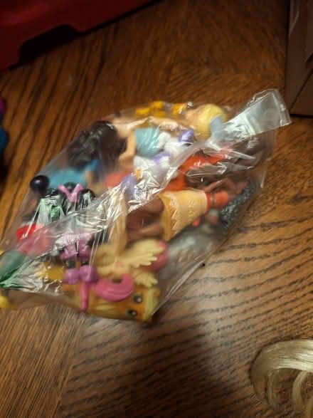 Photo of free Bag of mixed small figures (South Green CM11) #1