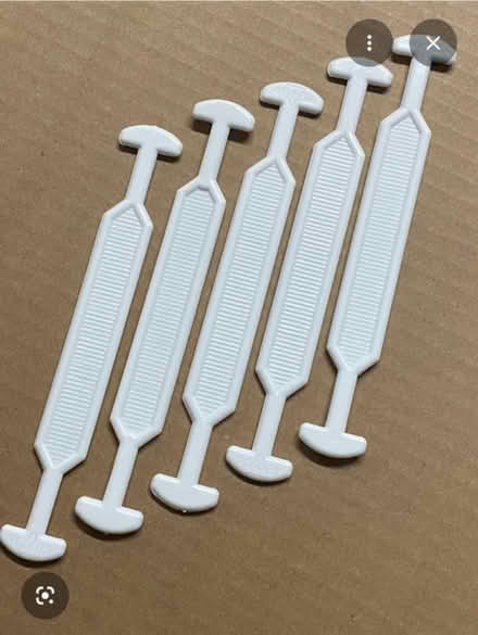 Photo of Cardboard box plastic handles (Boxmoor/Chaulden HP1) #1