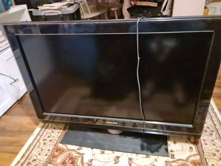 Photo of free Large screen tv (West Oxfordshire OX28) #1