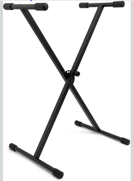 Photo of free Keyboard Stand (SW2) #1