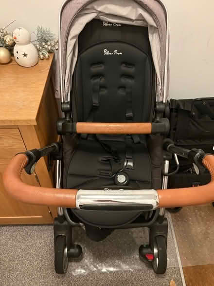 Photo of free Silver Cross Pushchair & Carrycot (South Stifford RM16) #1