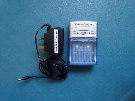 Photo of free AA/AAA Nicad NiMH charger (OX14) #1
