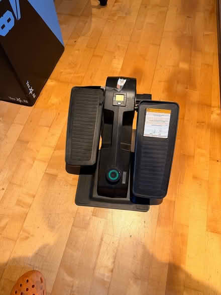 Photo of free Desk cycle machine (Rg9 Binfield Heath) #1