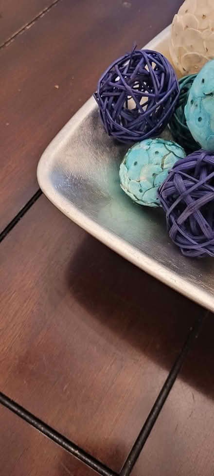 Photo of free Multiple decorative iteams (Pinerow Cres Waterloo) #2