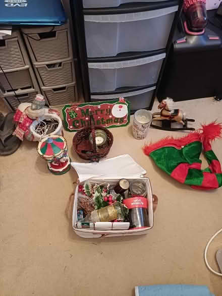Photo of free Various xmas bits and pueces (Hollybush NP44) #1