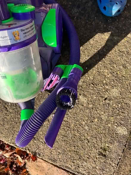 Photo of free Vacuum cleaner (Cutteslowe OX2) #1