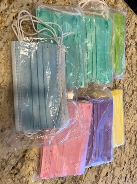 Photo of free Kids disposable masks (Lee Chapel & Ffx Co Pkwy) #1