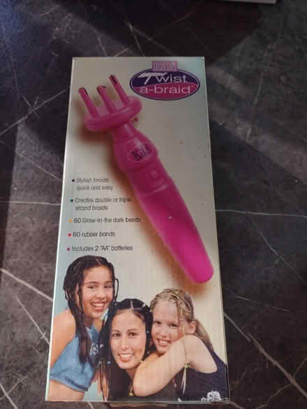 Photo of free Child's hair braiding set (New Milton BH25) #1
