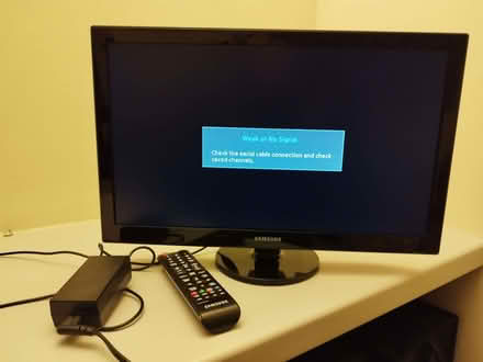 Photo of free Small Samsung TV (Naunton WR8) #1
