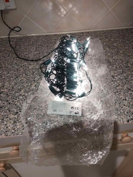 Photo of free Indoor Lights that are mins powered and do work! (Peasedown St John CP) #3