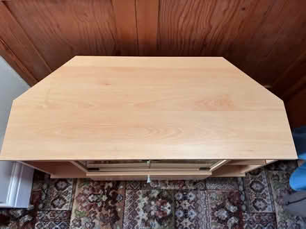 Photo of free TV Stand (Radcliffe Road NG2) #3