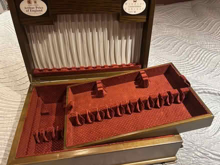 Photo of free Wooden cutlery storage box (EMPTY) (Tolworth KT6) #1