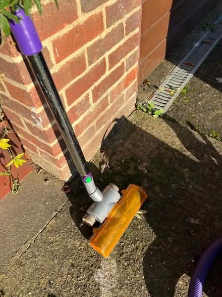 Photo of free Vacuum cleaner (Cutteslowe OX2) #2