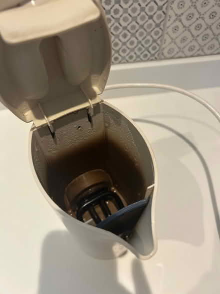 Photo of free Tecell bychan/ small electric kettle (Tregarth LL57) #2