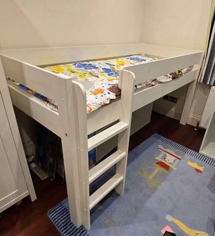 Photo of free White Wooden Mid-Sleeper Bed (Single) (Notting Hill W11) #1