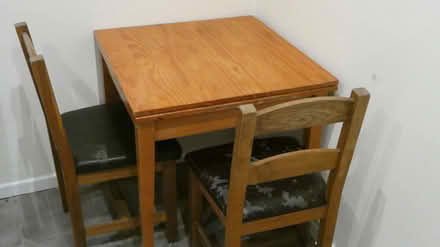 Photo of free Small Kitchen/Dining Table (BT16) #1