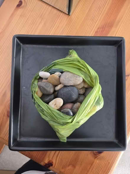Photo of free Decorative dish and stones (Baylham) #1