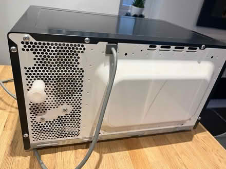 Photo of free SHARP R-269 800w Microwave (Harding Street, Tenby) #3