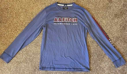 Photo of free Abercrombie Tee - Mens (small-medium sized) (Greaves LA1) #1