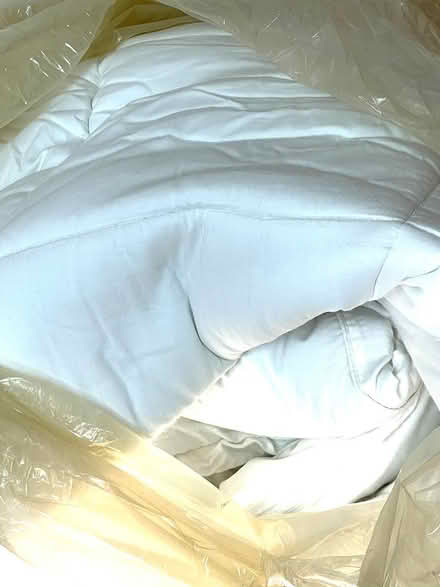 Photo of free King Size Mattress Fitted TOPPER (Laytonsville) #2