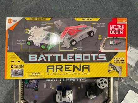 Photo of free Battlebots Arena and 6 bots (Hawthorne and Pleasant) #2