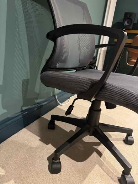 Photo of free Office chair (SE13) #3