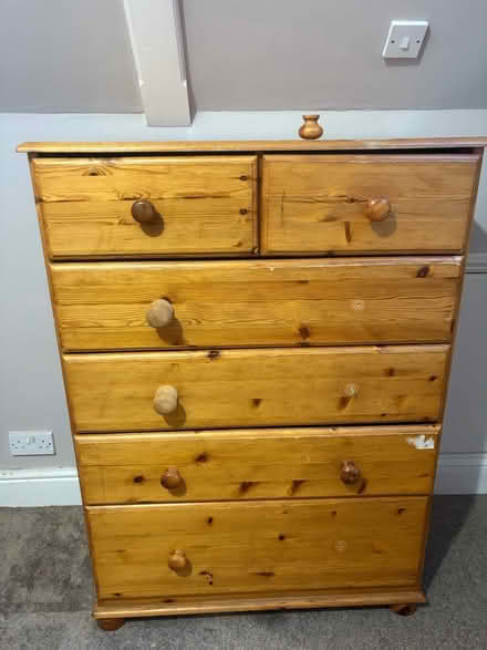Photo of free Tall chest of drawers (SE25 selhurst) #1